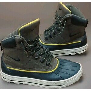 Nike ACG Woodside Boy's 7Y  415077 Ironstone Duck Boots Winter Outdoors EUC